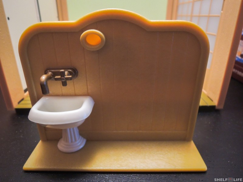 Sylvanian Families Toilet Set Partition and Sink
