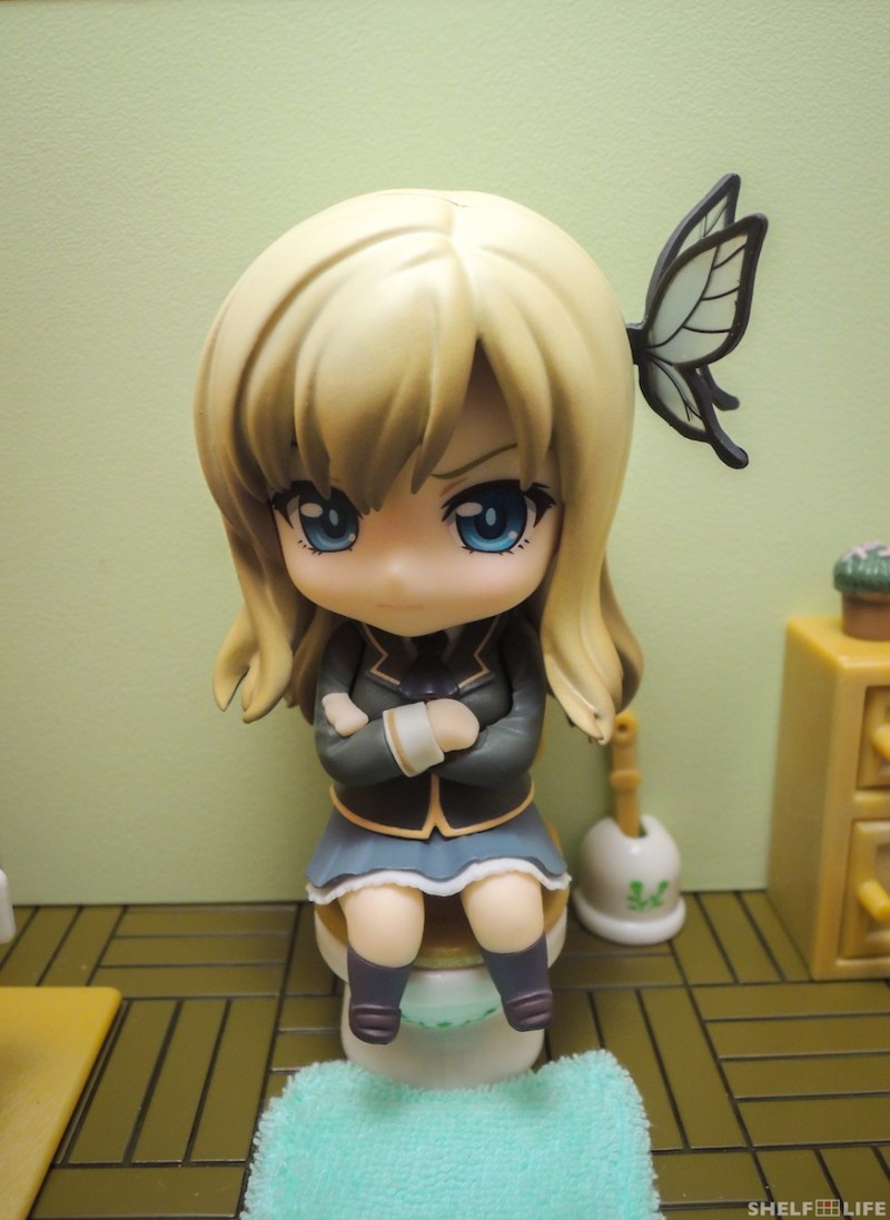 Sylvanian Families Toilet Set with Sena