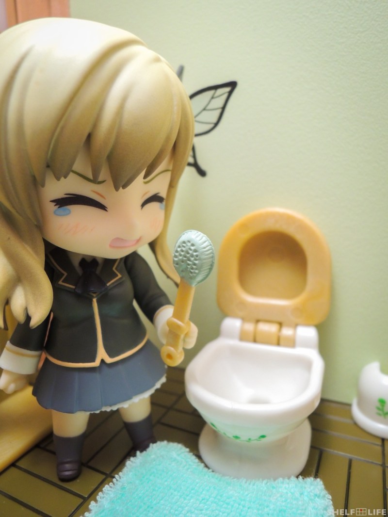 Sylvanian Families Toilet Set with Sena