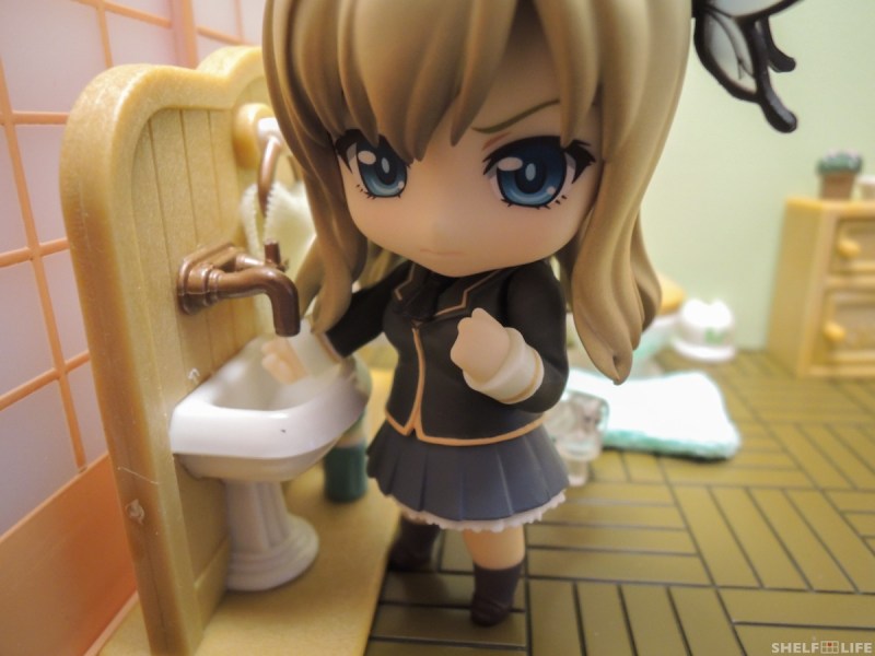 Sylvanian Families Toilet Set with Sena